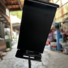 タブレット、スマホ、スタンド１３６センチの画像