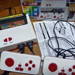 FC用ゲーム互換機 　エフシーホーム88 　FCカセットの他に８...