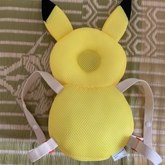 【美品　お値下げ！】ピカチュウ転倒防止クッションの画像