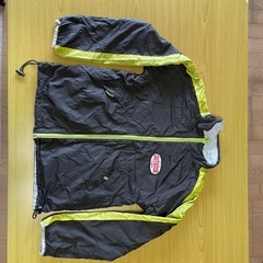 子供服BeBe男子150㎝リバーシブルウィンドブレーカー
