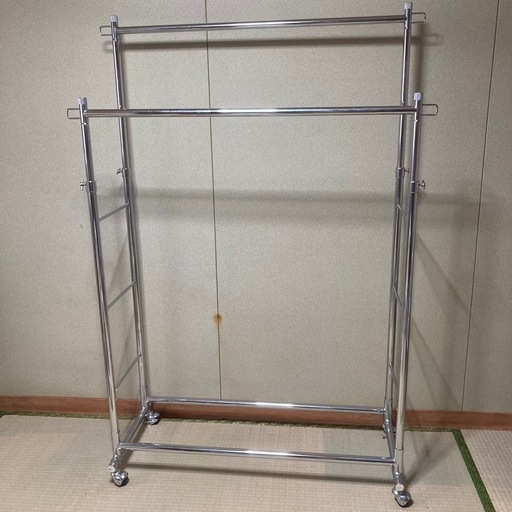 取引中✴︎2段ハンガーラック＊パイプハンガー◆状態良好◆臼杵市内引き取り希望
