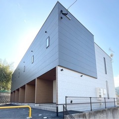 初期費用0円✨1年間駐車料無料✨ペット、社宅、民泊可✨