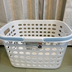 洗濯カゴ3つの画像