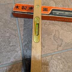 木製　水平器の画像