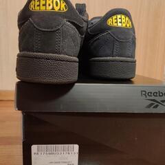 Reebok Club C ﾌﾞﾗｯｸｲｴﾛｰ スニーカーの画像