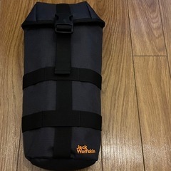 美品　ジャックウルフスキン　ボトルホルダー 水筒カバー 保冷 保...