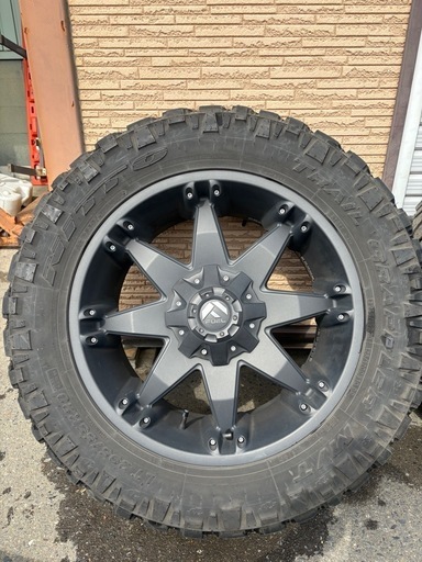 フューエル　20インチ　FUEL D509 OCTANE 20x9J +20 135/139.7 6穴 