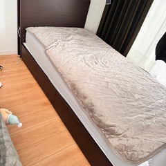 収納付きシングルベッド
