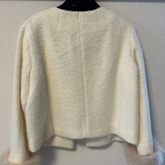【Apuweiser-riche】アイボリー ファー付きジャケット※新品未使用の画像