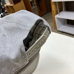 ロ2503-514 adidas キャップ グレーの画像