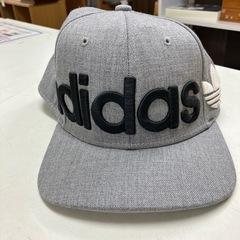 ロ2503-514 adidas キャップ グレーの画像