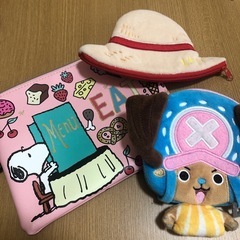 美品　ポーチセット　3coins　ワンピース　スヌーピー 
