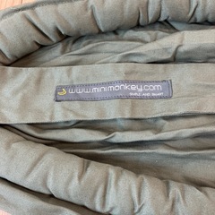 minimonkey ミニモンキー 抱っこひも カーキの画像