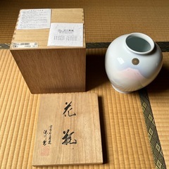 花瓶　【赤富士】　宮内庁御用達　有田焼　　　　　