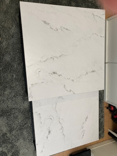 (美品)LOWYAのローテーブルお譲りします。