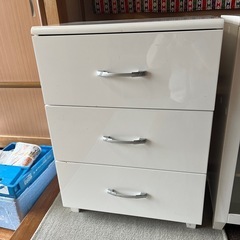 引き出し　タンス　キャビネット　3段