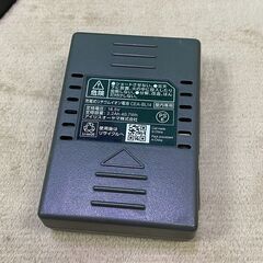 アイリスオーヤマ　サイクロン掃除機　SCD-N1P-W  2020  充電アダプター欠品の画像