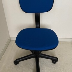 無料で差し上げます　学習机用　事務用　椅子　チェアの画像