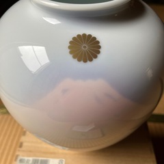 値下げしました　花瓶　【赤富士】　宮内庁御用達　有田焼　　　　　の画像