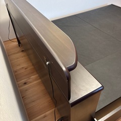 ベットフレーム　クイーンサイズの画像