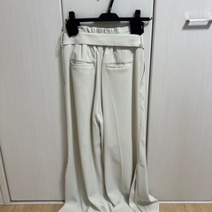 Noela ズボンの画像