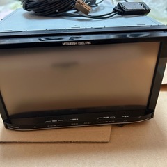 カーナビ　
DVD、CD、USB、iPod ラジオ　AM FM、...