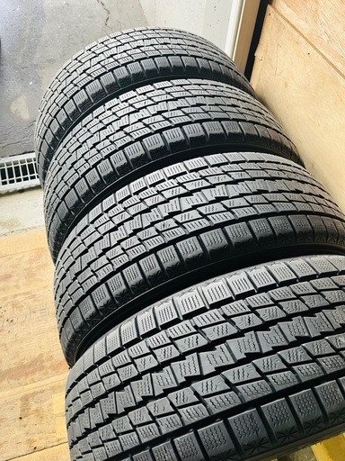 215/50/18冬グットイヤー タイヤ交換対象】VW T-ロック用 スタッドレス