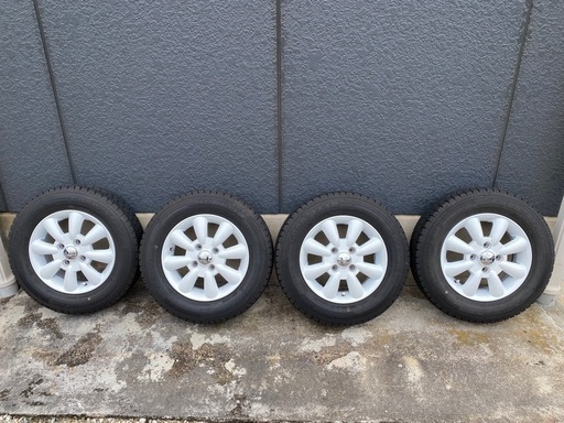 【美品】ララパーム13インチスタッドレスタイヤホイールセット