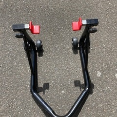 バイク用リアスタンド（メンテナンススタンド）　　リサイクルショップ宮崎屋　佐土原店　25.3.16Fの画像