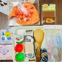 スリム型ボトル🧴魚型氷器🐟　ピーラー、お弁当おかず入れ🍱他