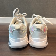 21センチ　キッズスニーカー　子供　靴　女の子の画像