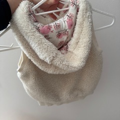 子供服　もこもこベスト 110の画像