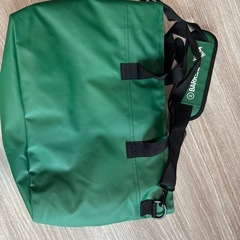 BARREL x TERRA 防水クーラーバッグ 韓国限定新品　中型の画像