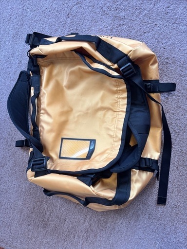 ノースフェイス　ダッフルバッグ　S  　THE NORTH FACE ザ ノースフェイス BASE CAMP DUFFEL  S　 ベースキャンプ ダッフル Sサイズ ボストンバッグ バック 44L アウトドア キャンプ　サミットゴールド