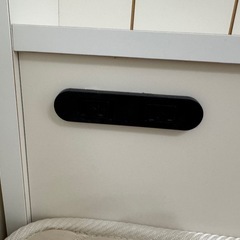 値下げしました！シングルサイズの白いベッドフレームとマットレスのセットの画像