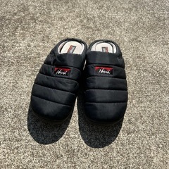 ナンガサンダル