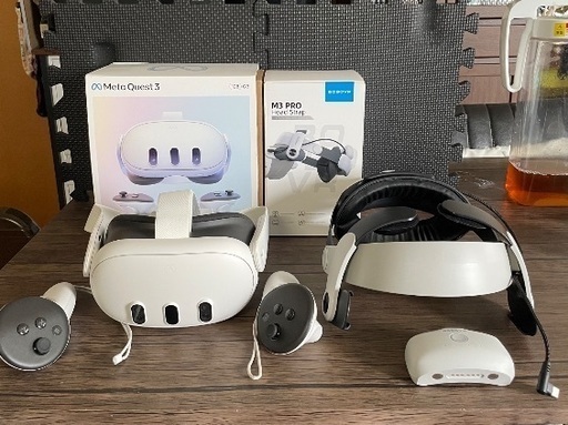 メタクエスト3 美品　バッテリー式ヘッドマウント付き