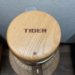 タイガー　魔法瓶　ラタンポットの画像