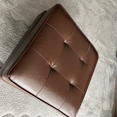 ROWYAの3人掛けローソファーの画像