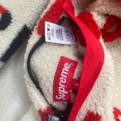 supremeの画像
