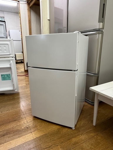 激安！ コンパクトタイプ 2ドア冷蔵庫 maxzen 2021年 87L 右開き