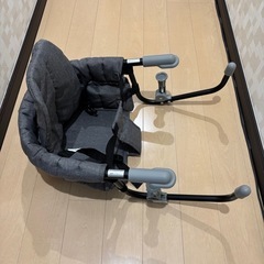 テーブルチェアの画像
