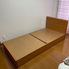 シングルベッドフレームの画像
