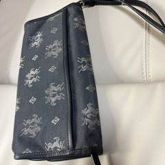 ショルダーバックグレーの画像