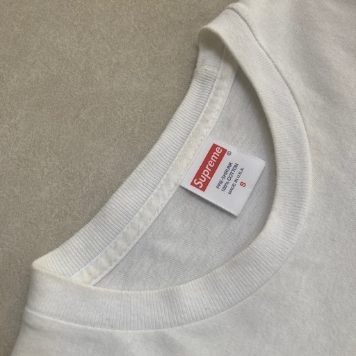 服/ファッション supreme