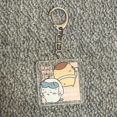 ハチワレ　くりまんじゅう アクリルキーホルダー　ちいかわ