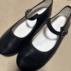 バレーシューズ　ストラップ