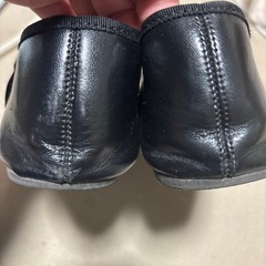 バレーシューズ　ストラップの画像