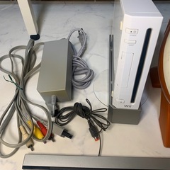 値下げ　任天堂　Wii+タタコン   ソフト付きの画像