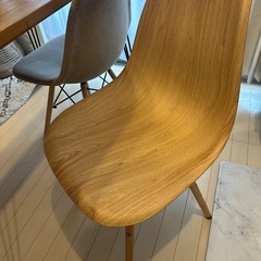 LOWYAダイニングテーブル&イス2脚セットの画像